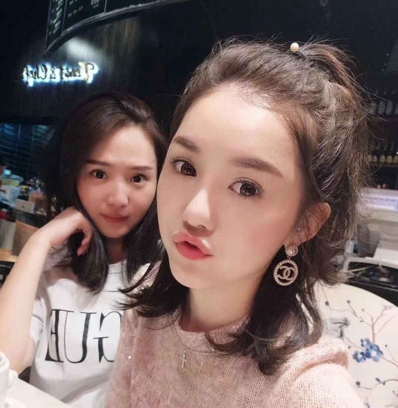 Ch**el earrings